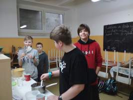 Cooking in practice by 6 th grade!